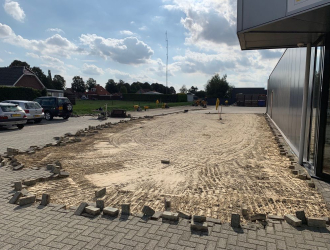 Autobedrijf Tjeerdsma gaat verbouwen!