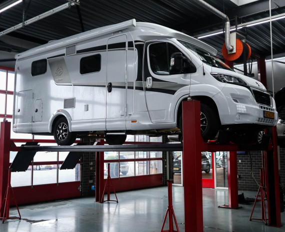 Camper airco laten vullen in Emmen?