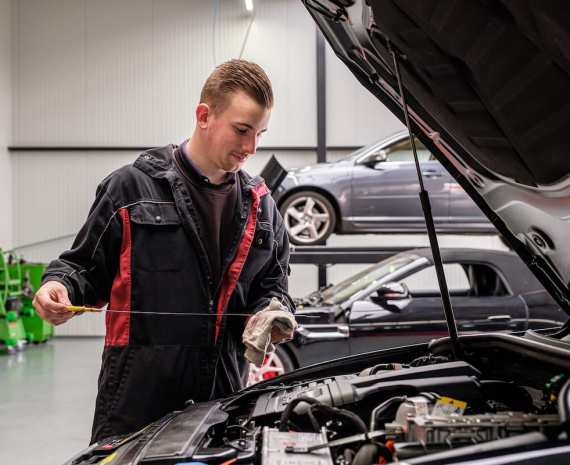 Wanneer moet de auto voor de APK?