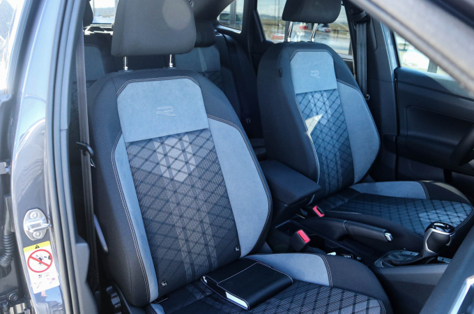 volkswagen taigo r-line interieur
